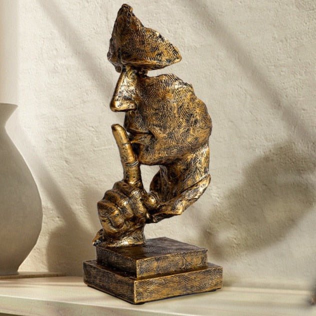 abstract-face-resin-sculpture-with-modern-artistic-elegance-img2.jpg