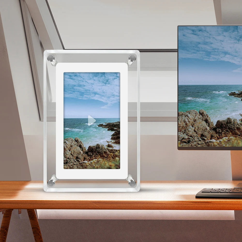 acrylic-digital-photo-frame-with-floating-ips-display-img1.webp