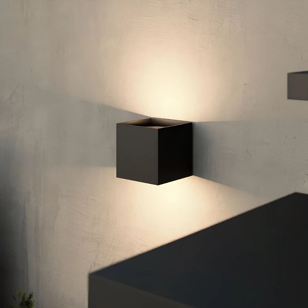 adjustable-wall-light-modern-led-sconce-dimmable-indoor-outdoor-img1.webp