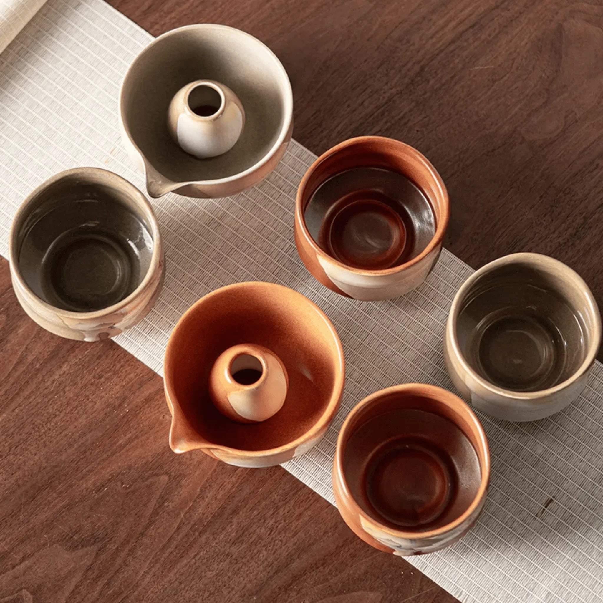 artisan-ceramic-matcha-set-with-vintage-glazed-bowl-and-bamboo-whisk-img5.png