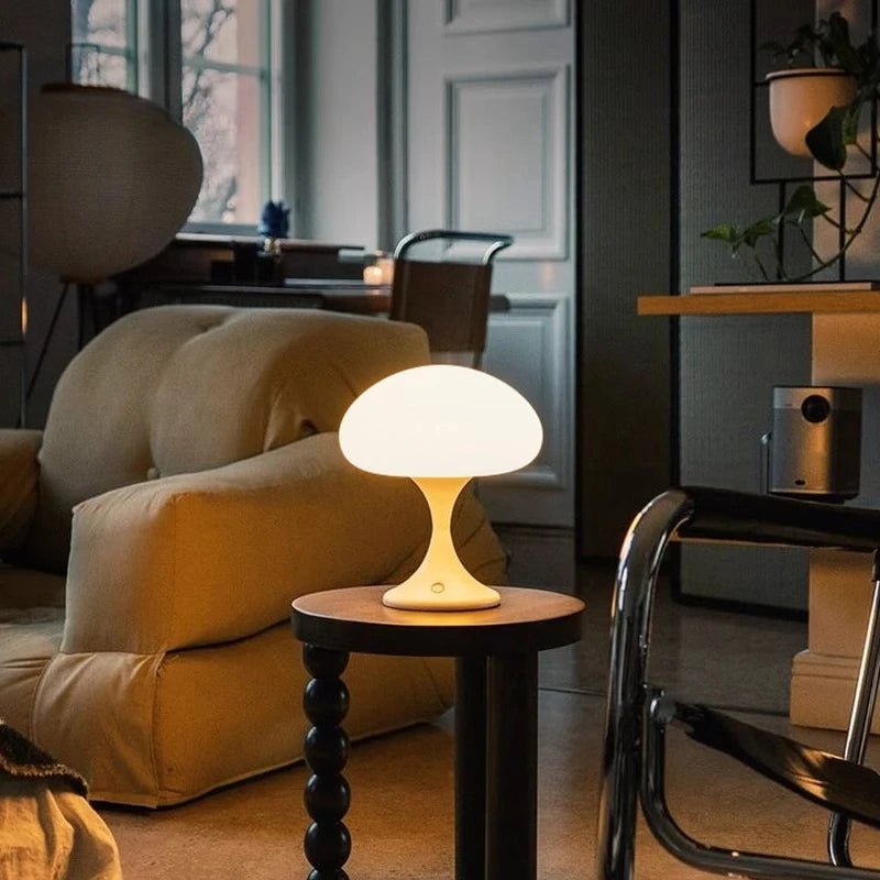 bohemian-jellyfish-table-lamp-with-ambient-glow-for-bedroom-img2.webp