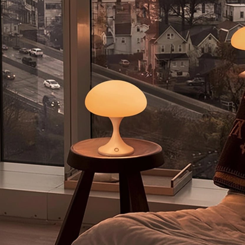 bohemian-jellyfish-table-lamp-with-ambient-glow-for-bedroom-img3.webp