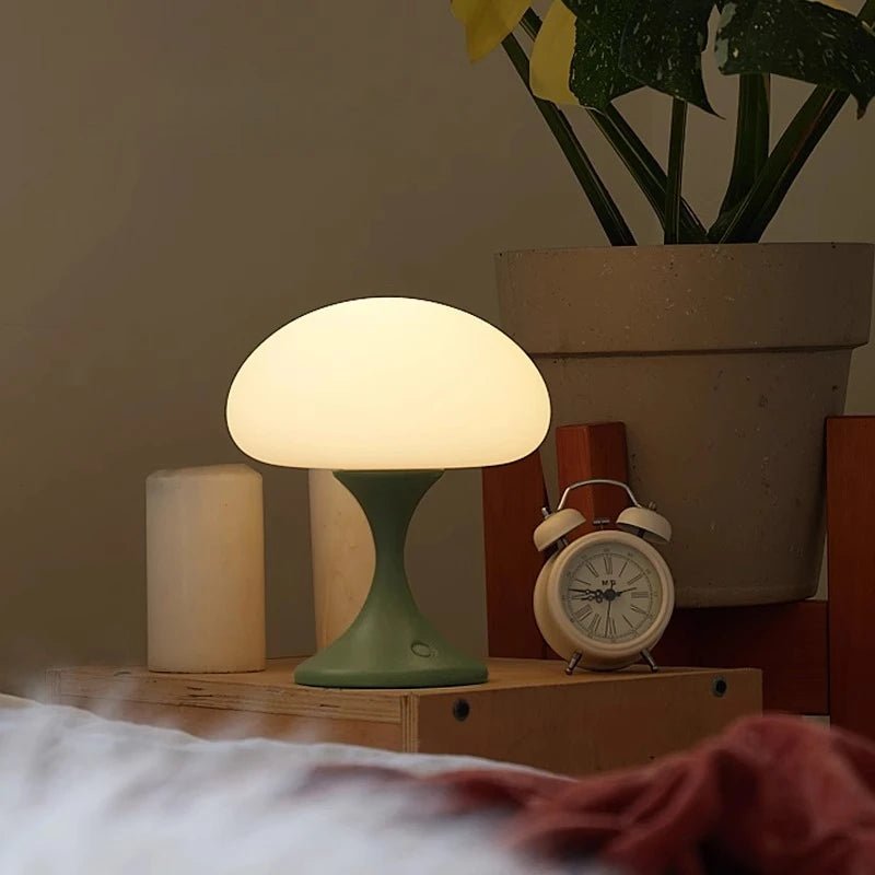bohemian-jellyfish-table-lamp-with-ambient-glow-for-bedroom-img4.webp