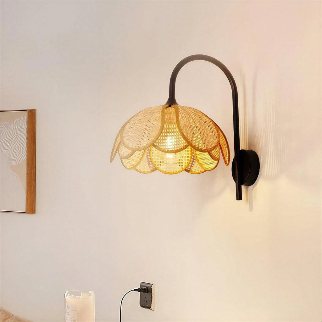 bohemian-rattan-wall-sconce-light-with-floral-bloom-design-img4.jpg