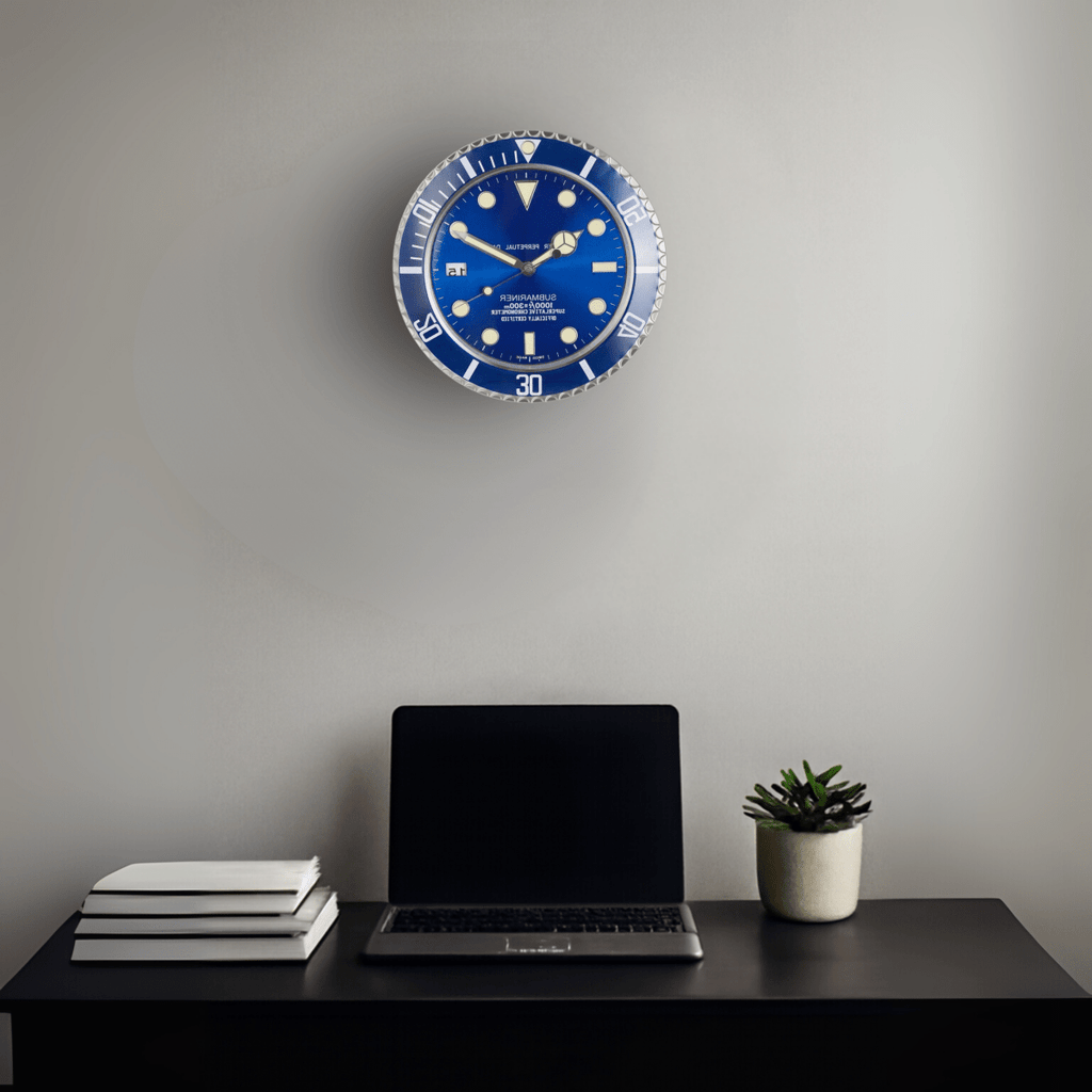 brushed-stainless-steel-wall-clock-with-luminous-hands-img2.png