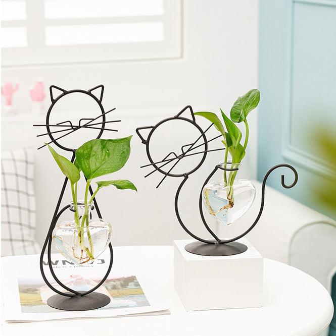 cat-shaped-iron-planter-with-glass-heart-vase-img1.jpg