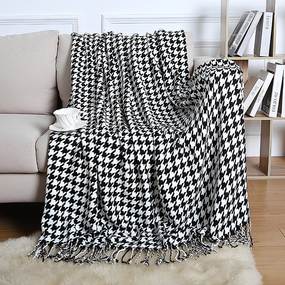 classic-houndstooth-tasselled-wool-throw-blanket-img11.jpg