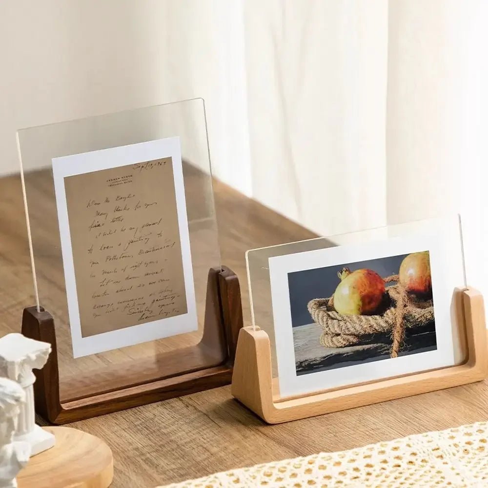 clear-acrylic-desk-photo-frame-with-modern-minimalist-design-img11.webp