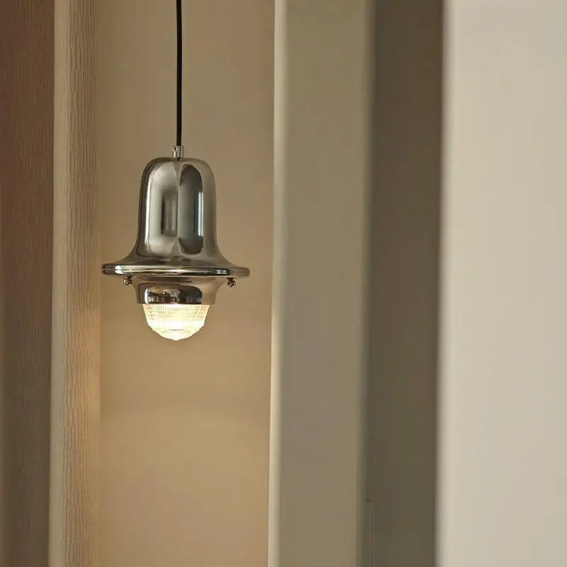contemporary-metal-pendant-light-with-bauhaus-geometric-design-img1.webp
