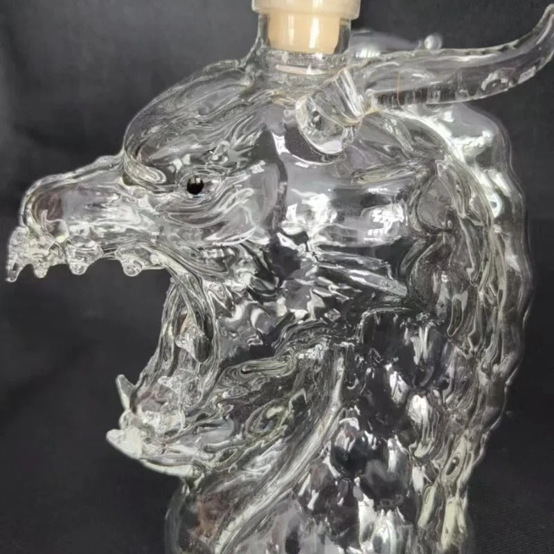 decorative-whiskey-decanter-750ml-dragon-tap-home-bar-dispenser-img3.jpg