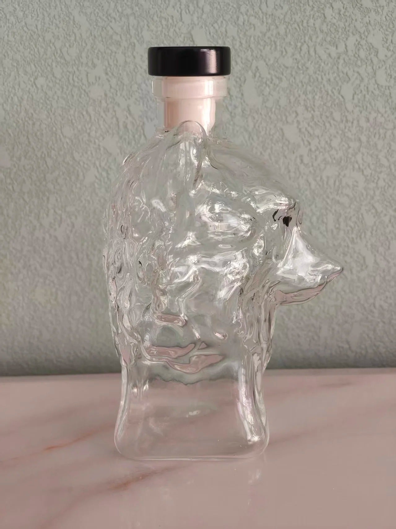 decorative-whiskey-decanter-750ml-wolf-head-glass-design-img4.jpg