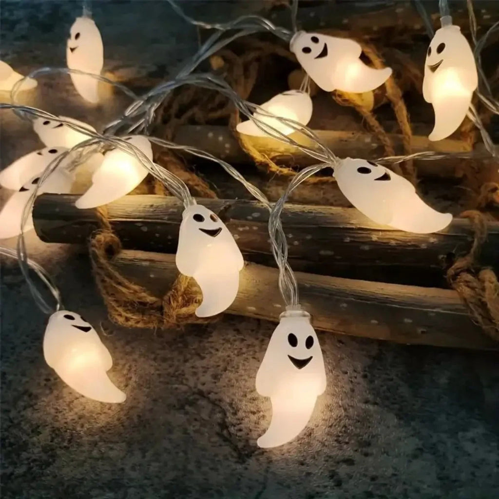 edward-ghostly-led-string-lights-img4.webp