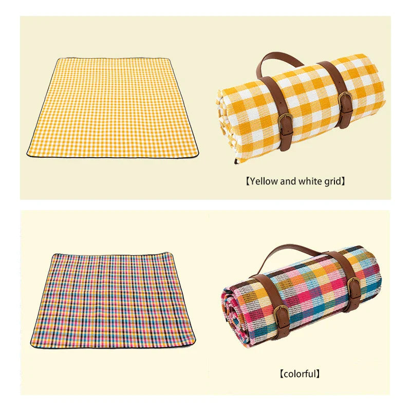 foldable-checkered-picnic-blanket-with-carrying-strap-img5.webp