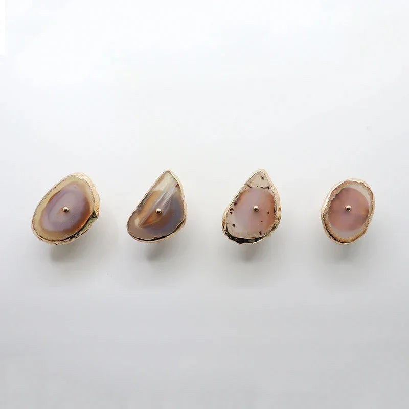 foldable-wooden-wall-hook-with-minimalist-elegance-img12.jpg