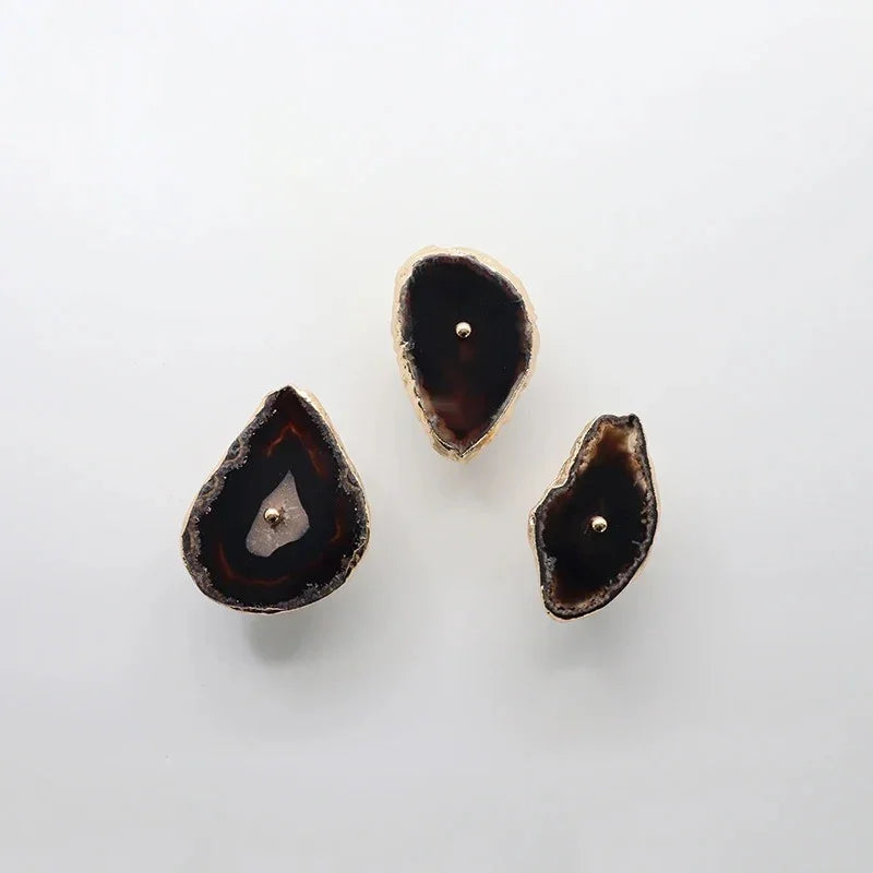 foldable-wooden-wall-hook-with-minimalist-elegance-img4.jpg