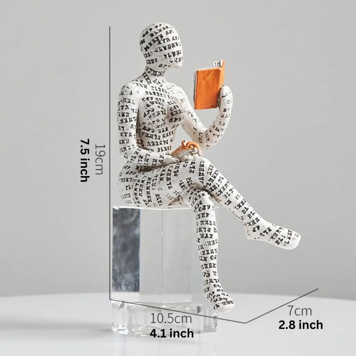 handcrafted-abstract-humanoid-resin-sculptures-img6.webp