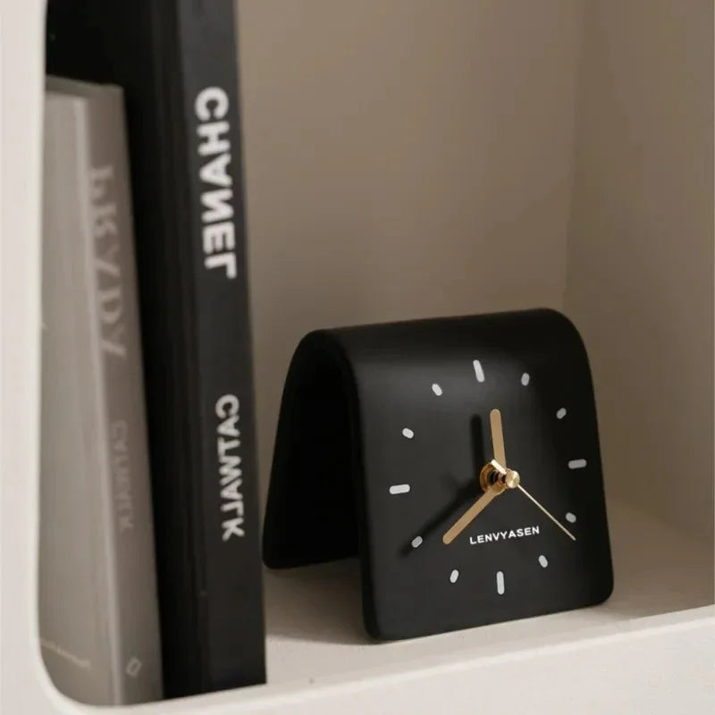 handcrafted-ceramic-desk-clock-with-minimalist-elegance-img2.jpg