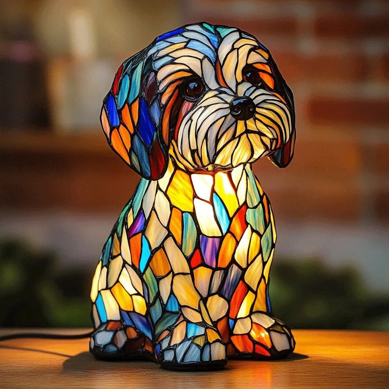 handcrafted-resin-table-lamp-with-warm-ambient-glow-for-bedroom-img2.png