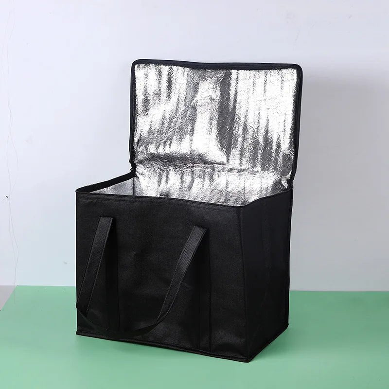 insulated-xl-cooler-bag-for-fresh-food-and-drinks-on-the-go-img4.webp