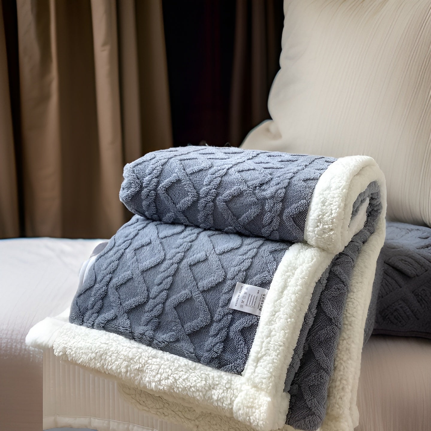 luxe-double-sided-fleece-blanket-for-ultimate-winter-comfort-img13.jpg