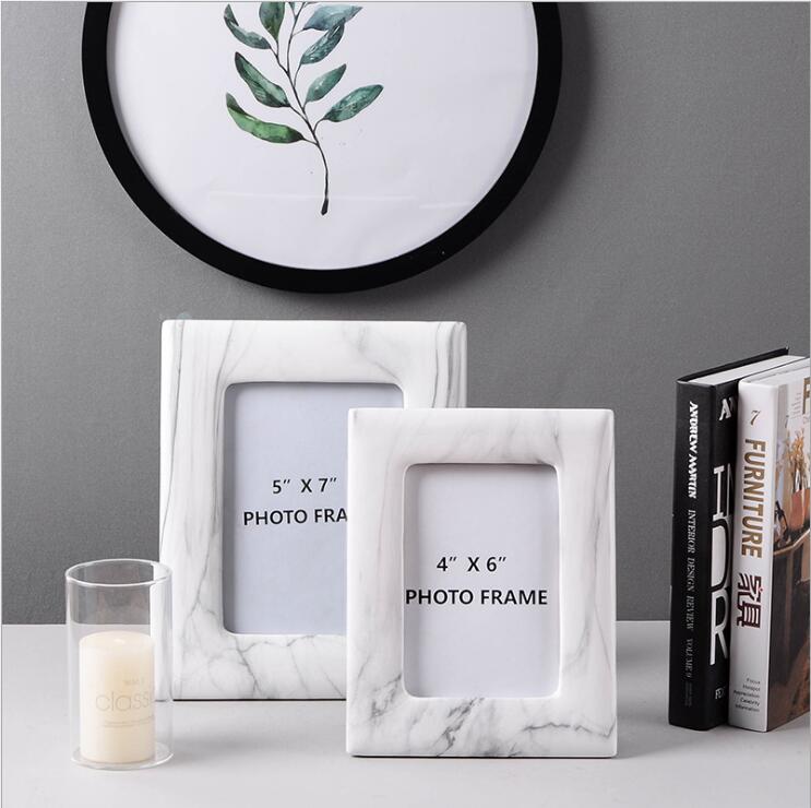 marble-look-photo-frame-with-gold-accent-base-img2.jpg