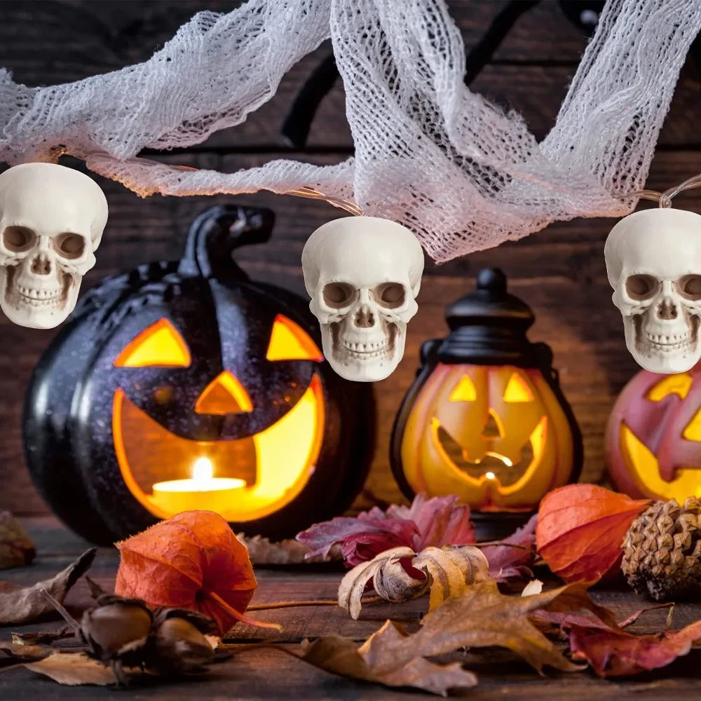 michael-eerie-skeleton-skull-accent-img4.webp
