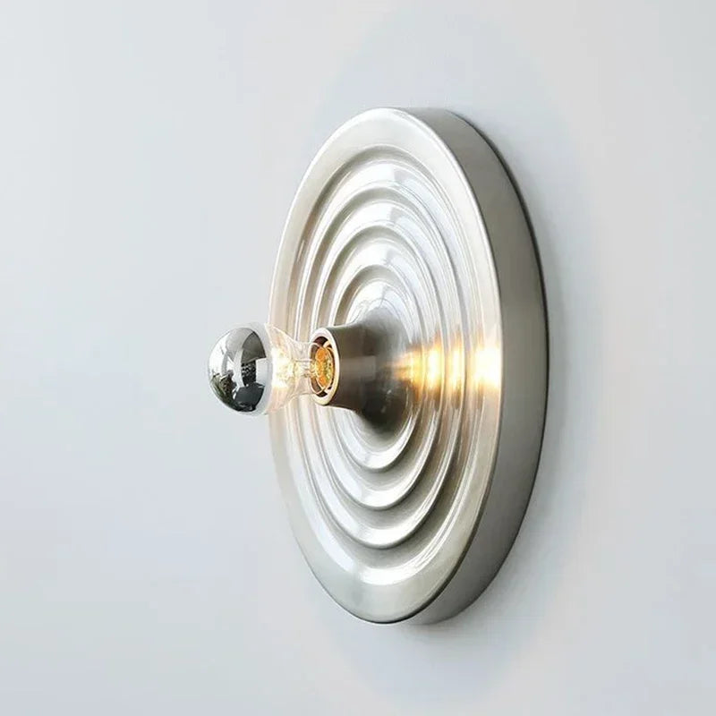 mid-century-bauhaus-table-lamp-with-minimalist-metal-base-img1.webp