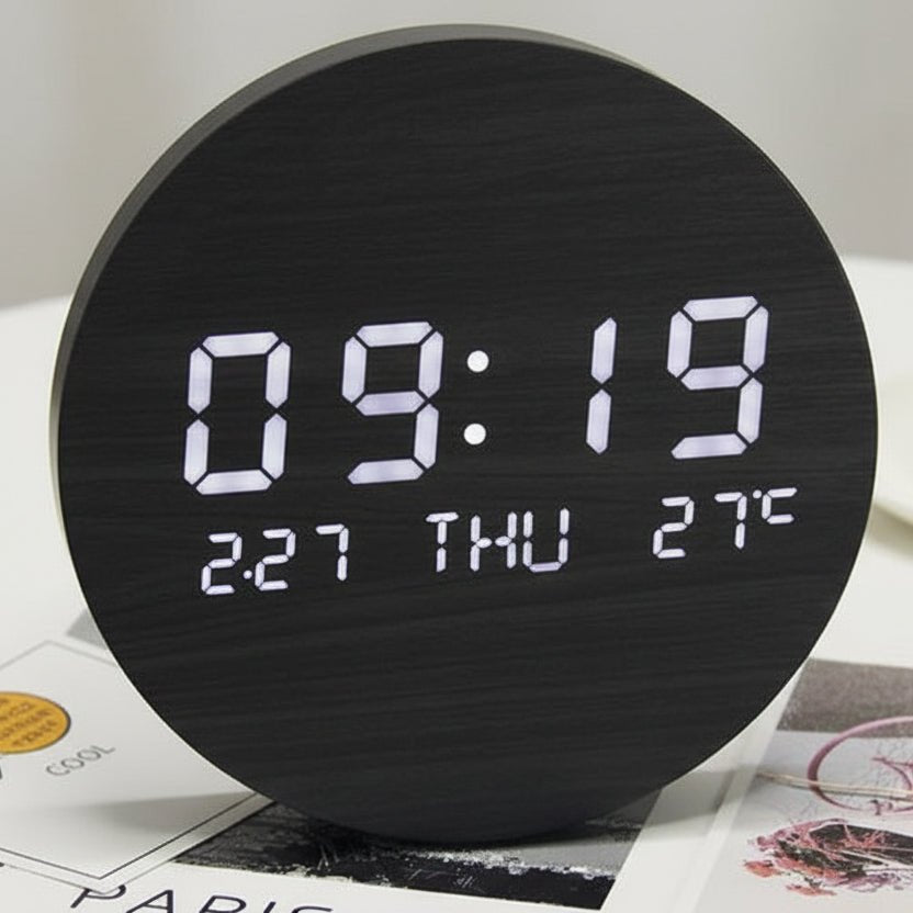 minimalist-led-desk-clock-with-scandinavian-design-img5.jpg