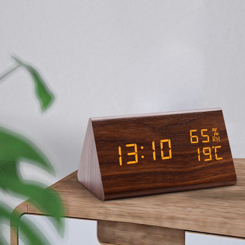 minimalist-wooden-digital-clock-with-temperature-display-img3.jpg