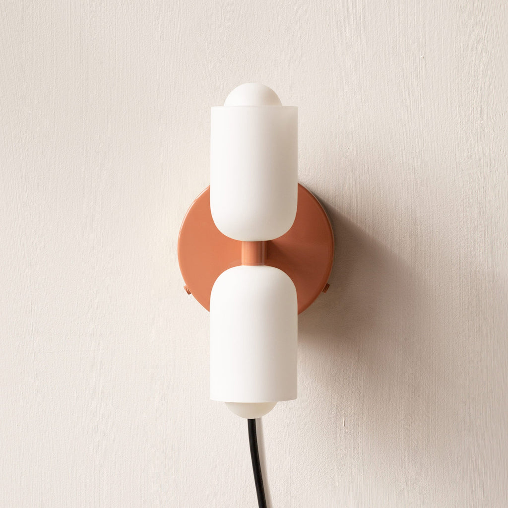 modern-acrylic-wall-sconce-with-up-down-light-effect-img15.jpg