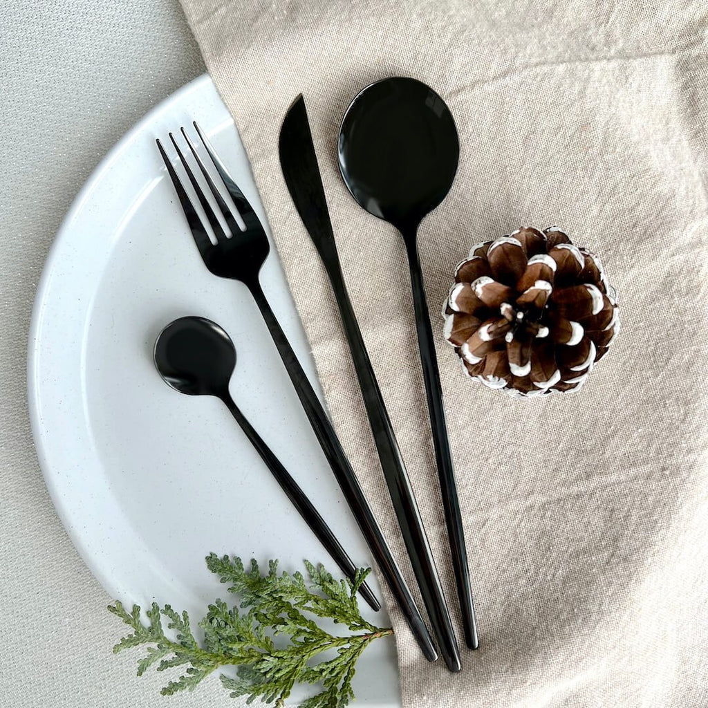 modern-black-flatware-set-24pc-dishwasher-safe-img7.jpg