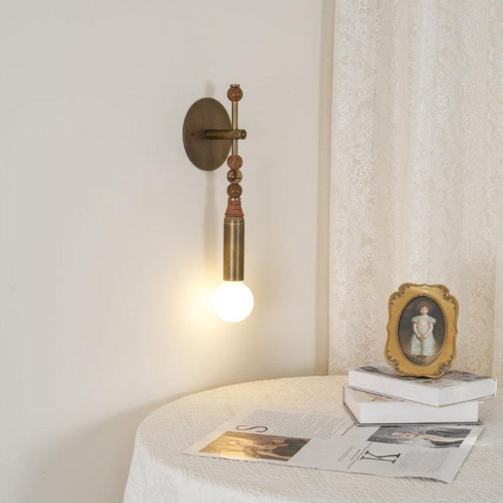 modern-brass-wall-sconce-with-gold-finish-for-living-room-img1.jpg