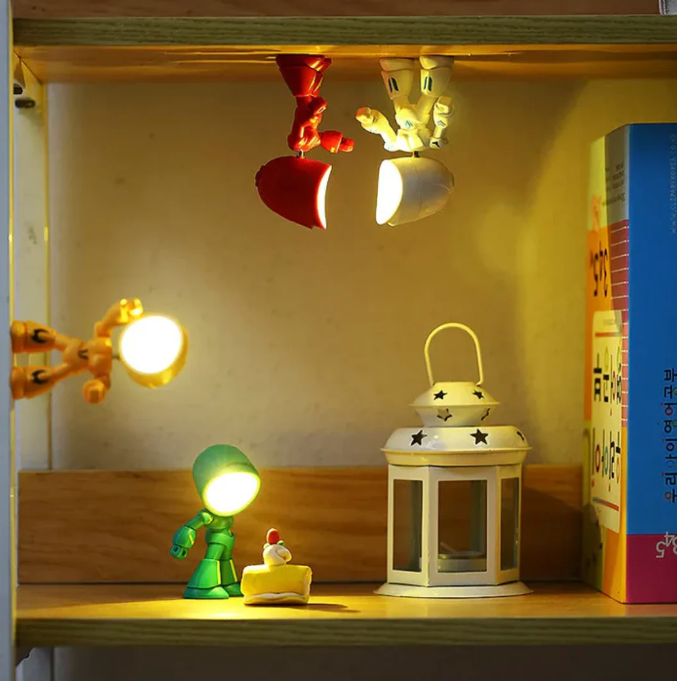 modern-character-table-lamp-for-kids-room-decor-img6.png