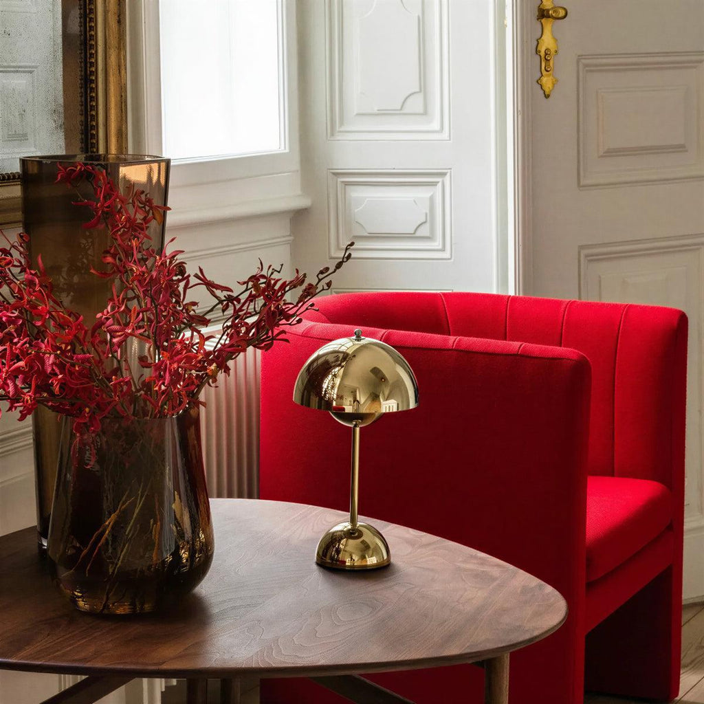 modern-cordless-table-lamp-with-touch-control-and-dimmable-led-img2.jpg