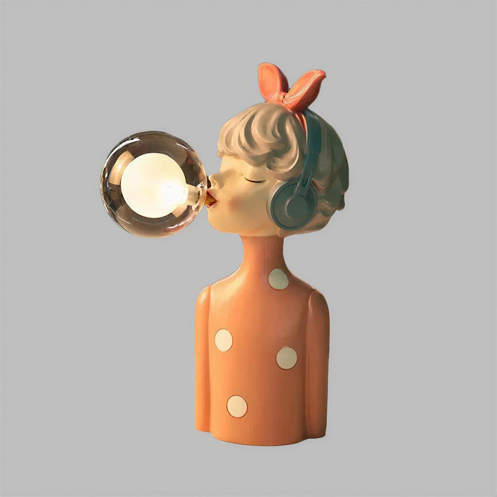 modern-figurine-table-lamp-with-sculptural-base-for-living-room-img5.jpg