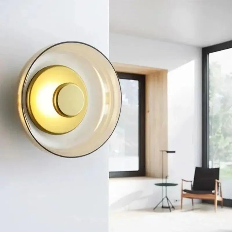 modern-glass-led-wall-sconce-with-minimalist-design-img2.webp