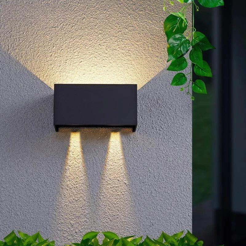 modern-led-outdoor-wall-sconce-with-weatherproof-design-img2.jpg