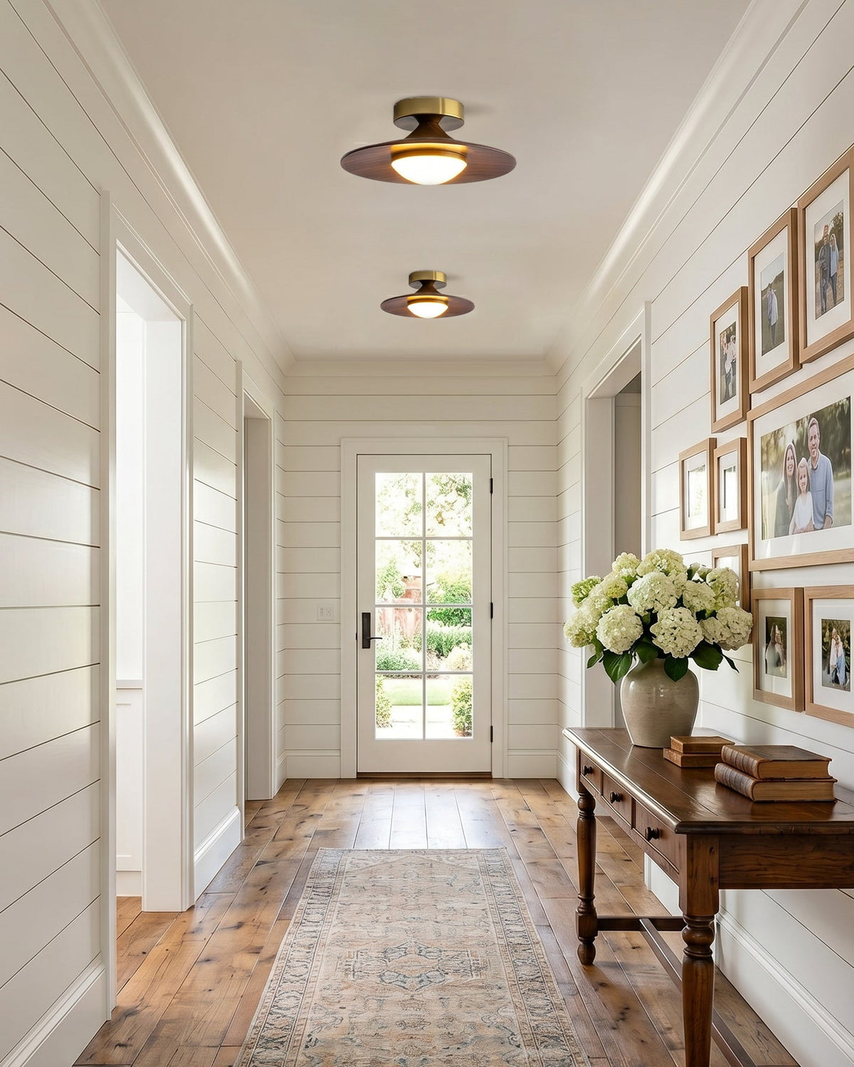 modern-minimalist-ceiling-light-with-frosted-glass-shade-img5.jpg