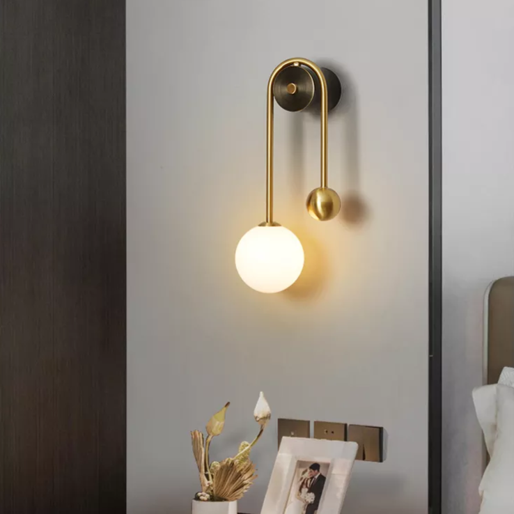 modern-nordic-wall-sconce-with-gold-finish-img7.png