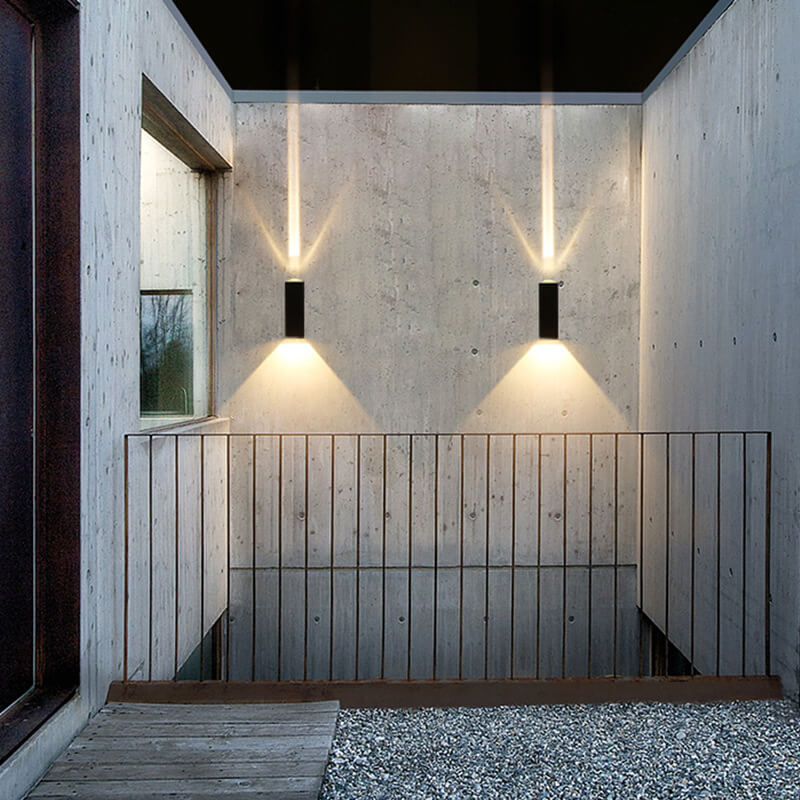 modern-outdoor-wall-sconce-with-waterproof-led-light-img6.jpg