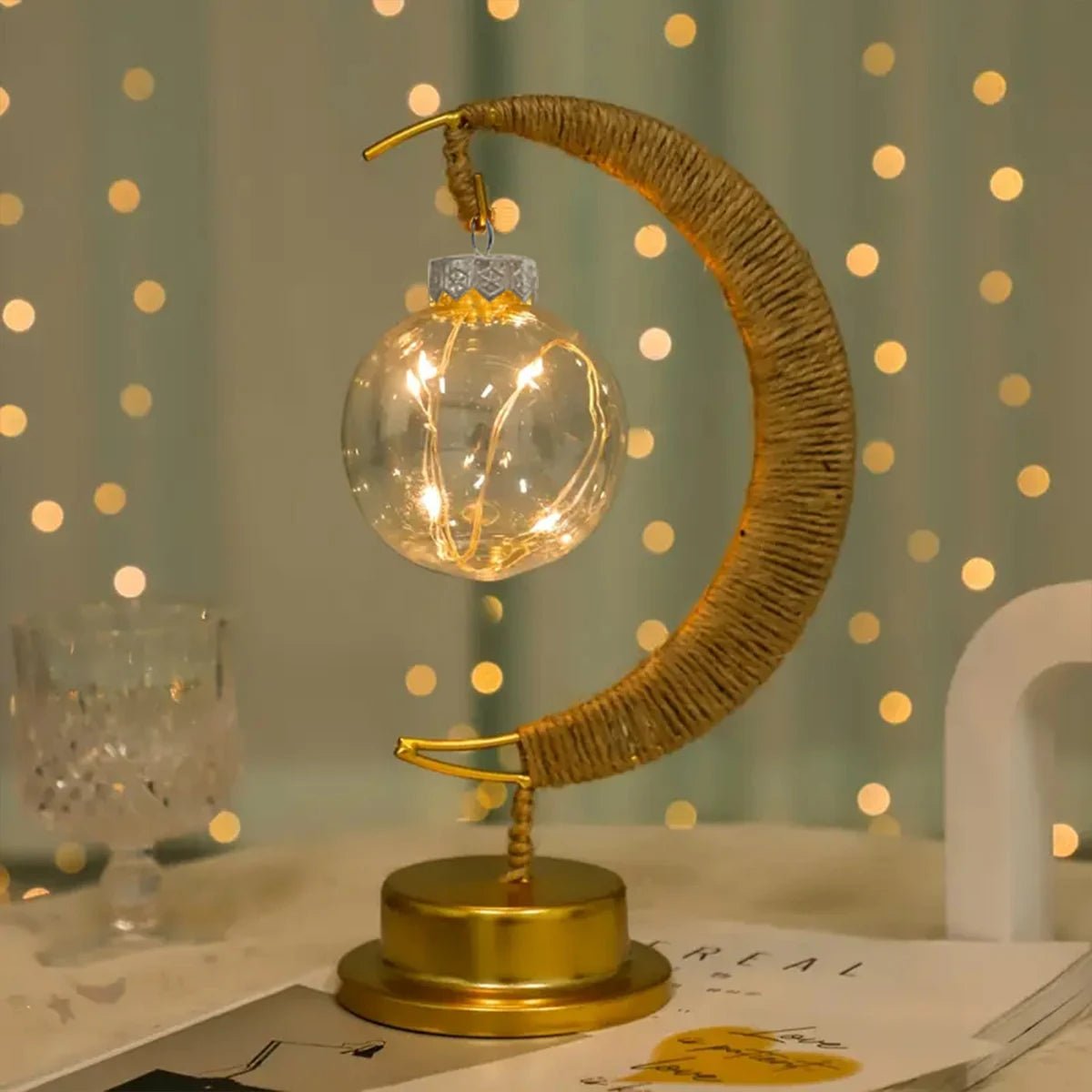 modern-table-lamp-with-warm-ambient-glow-for-bedroom-img4.webp