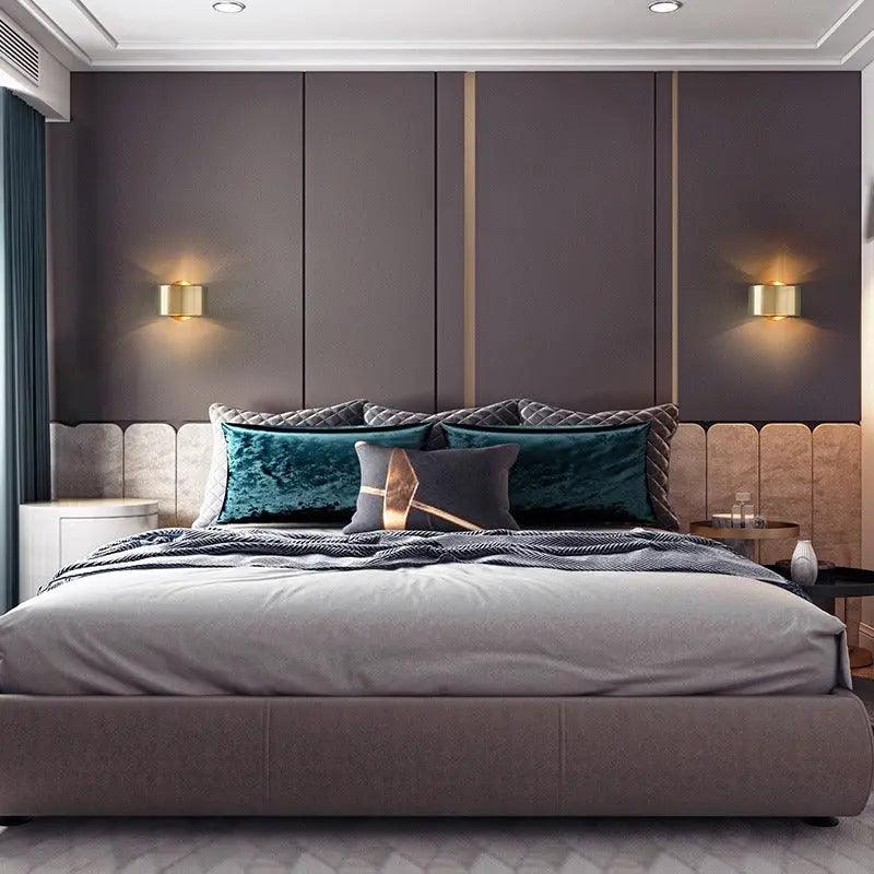 modern-wall-sconce-light-with-minimalist-design-img5.jpg