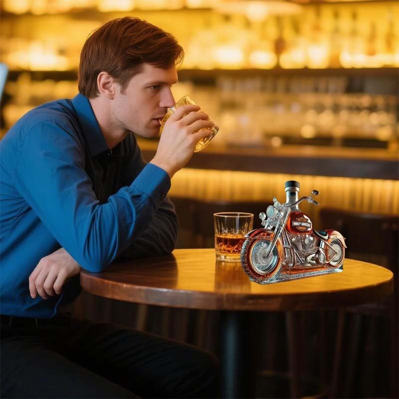 motorcycle-shaped-glass-whiskey-decanter-bar-d-cor-centerpiece-img4.jpg