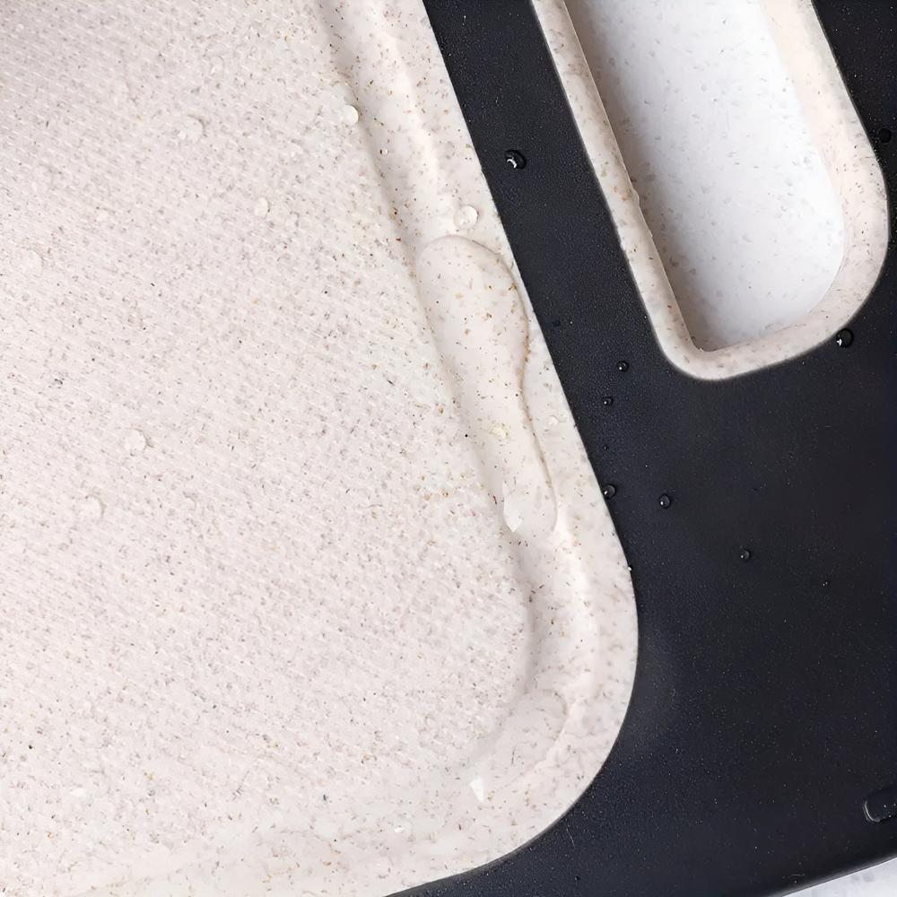 multi-function-reversible-cutting-board-with-built-in-garlic-grinder-dishwasher-safe-img3.jpg