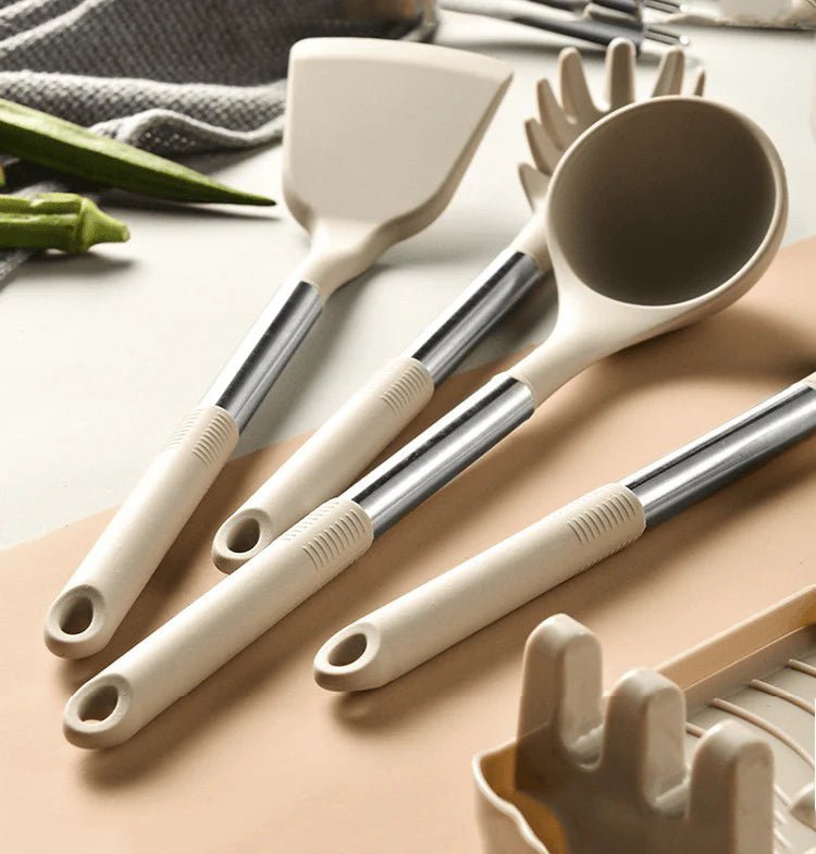 multi-function-silicone-kitchen-utensil-set-13-piece-bpa-free-img3.webp