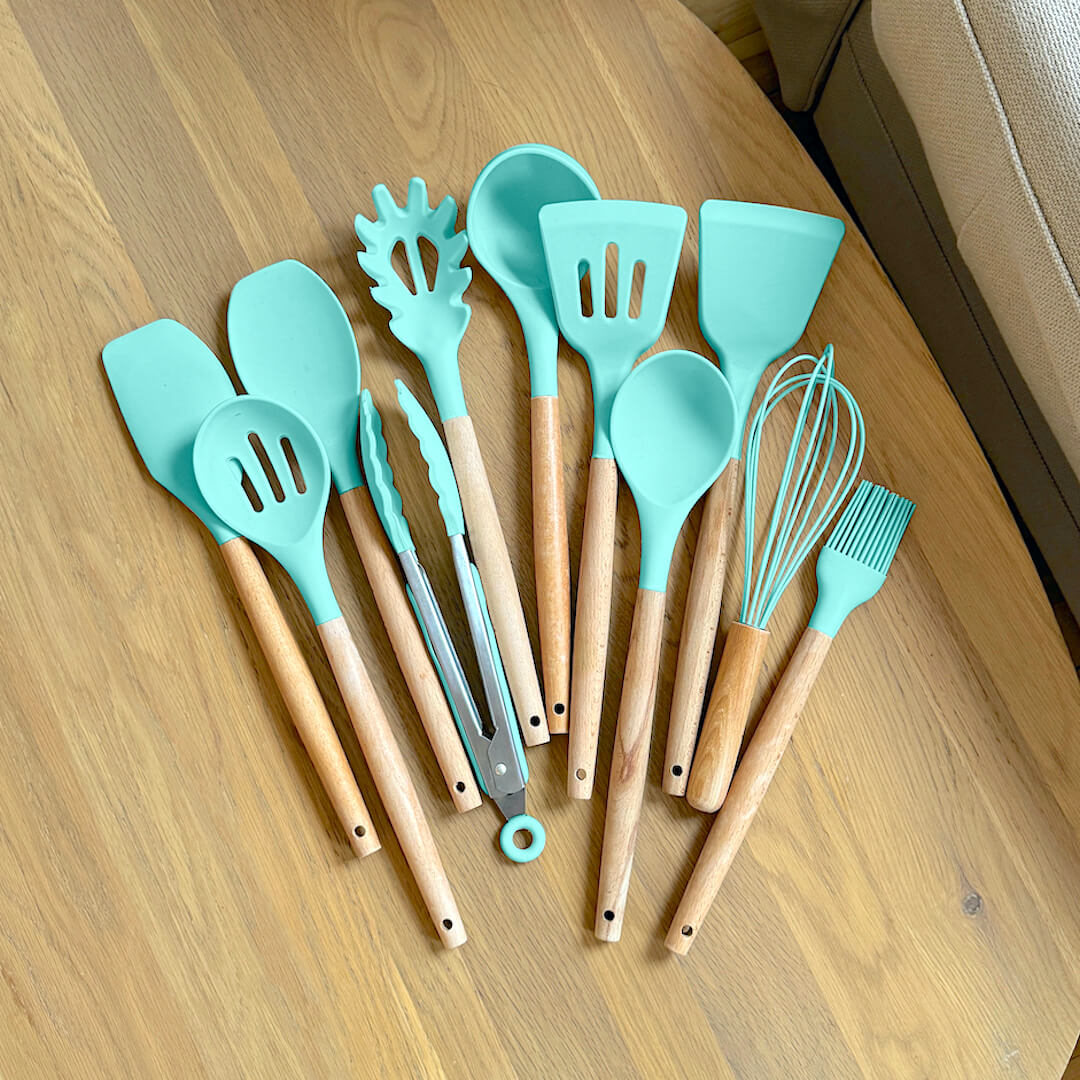 multi-function-silicone-kitchen-utensil-set-bpa-free-heat-resistant-img6.jpg