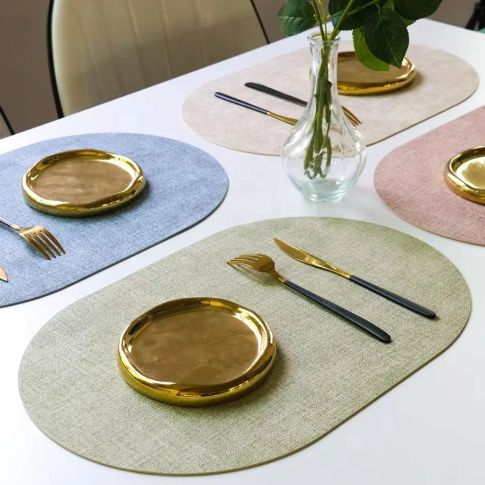 non-slip-oval-faux-leather-placemats-44-30cm-heat-resistant-img1.webp