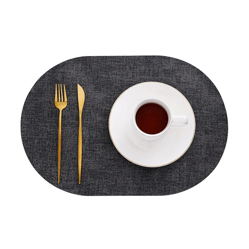 non-slip-oval-faux-leather-placemats-44-30cm-heat-resistant-img5.webp