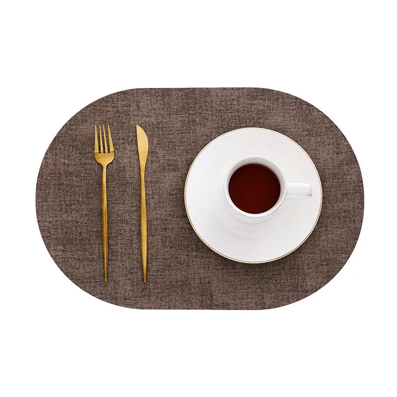 non-slip-oval-faux-leather-placemats-44-30cm-heat-resistant-img6.webp