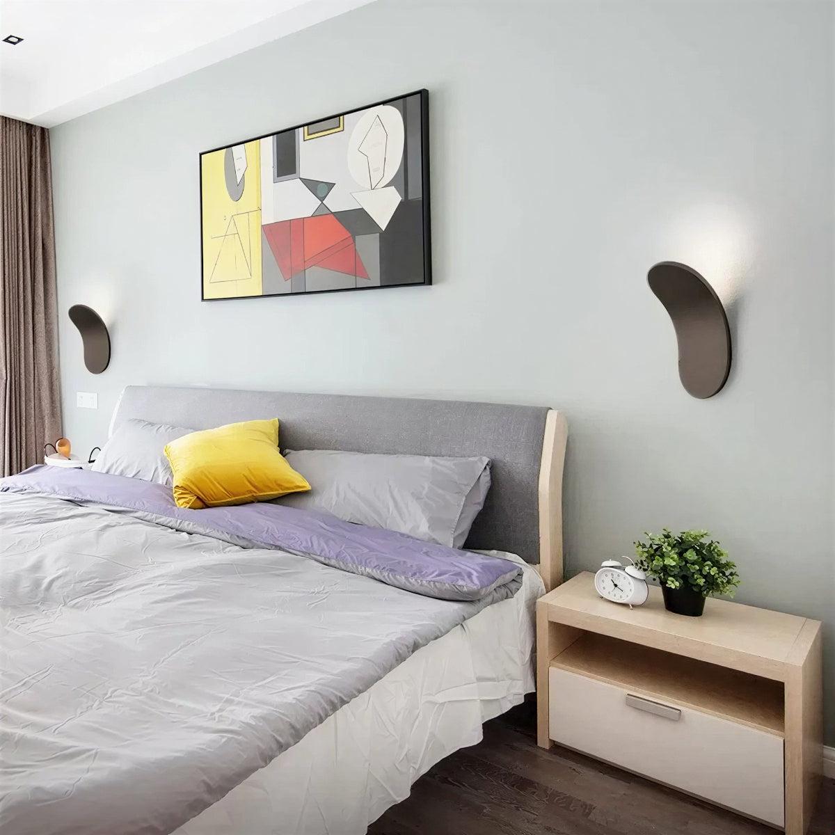 nordic-minimalist-curved-wall-sconce-for-modern-home-decor-img1.jpg